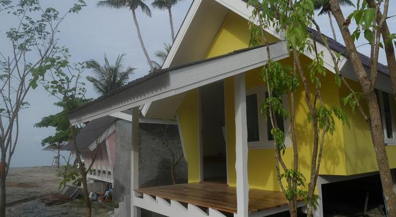 Отель The Pier Koh Phangan