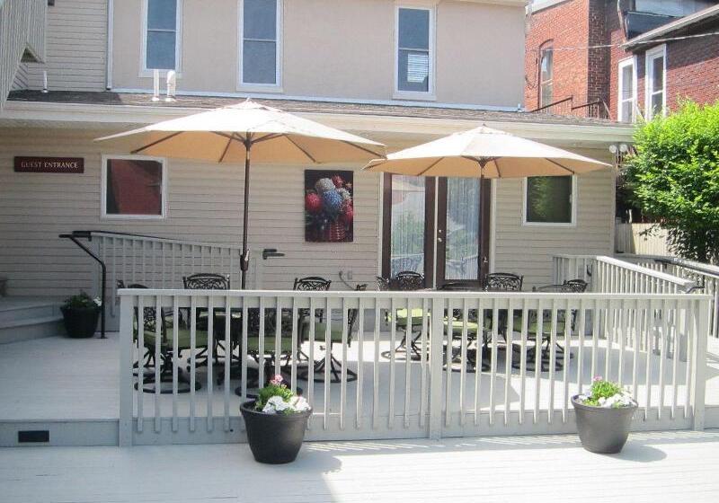 فندق The Swope Manor Bed & Breakfast