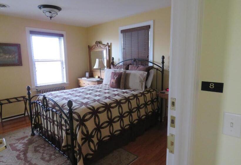 فندق The Swope Manor Bed & Breakfast