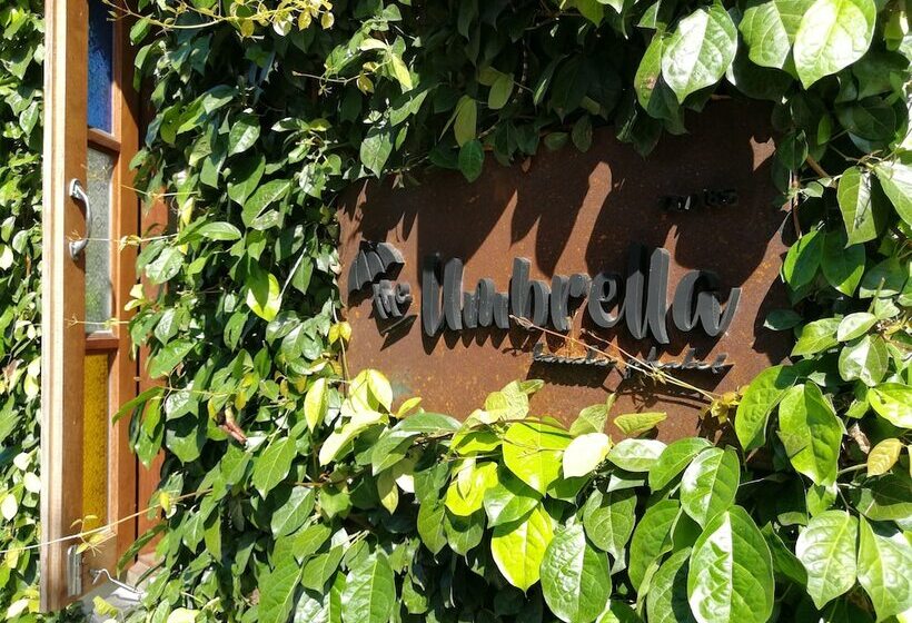 בית מלון כפרי The Umbrella House   Sha Extra Plus