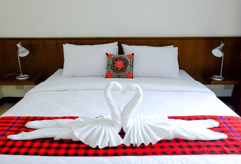 בית מלון כפרי The Umbrella House   Sha Extra Plus