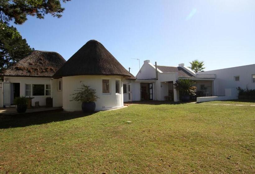 هتل The Whaling Station Guesthouse