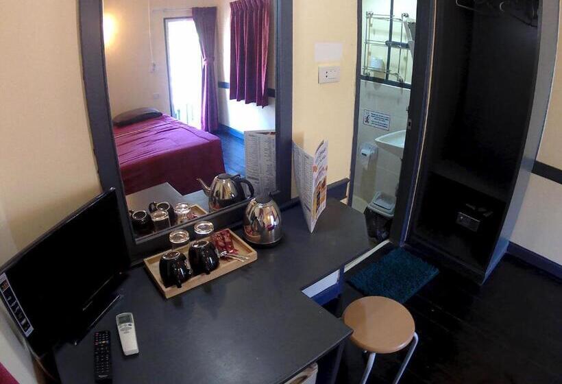 Отель The White Elephant Resort