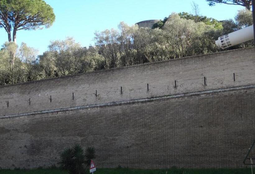 בית מלון כפרי Vatican Suites Happy Holidays
