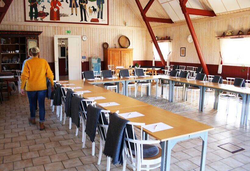 호텔 Wallby Säteri