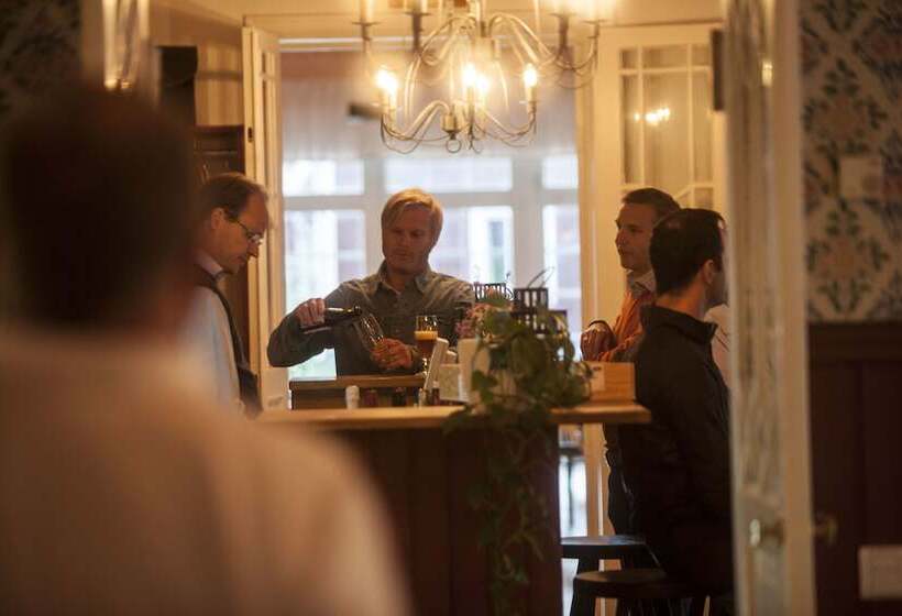 호텔 Wallby Säteri