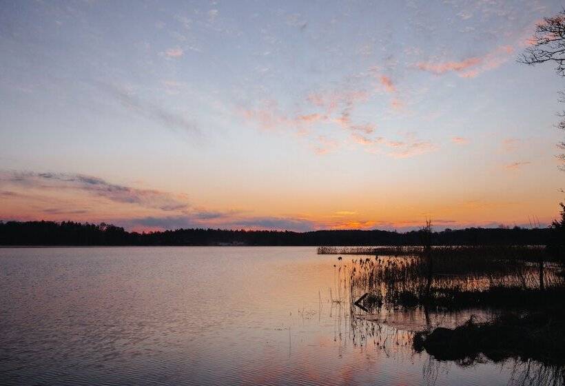 호텔 Wallby Säteri