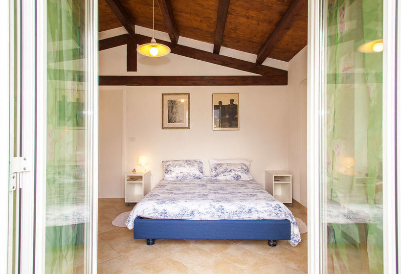 La Bilaia " Rooms On The Hills & Breakfast At Local Bars"  Servizio Camere In Collina Con Colazione