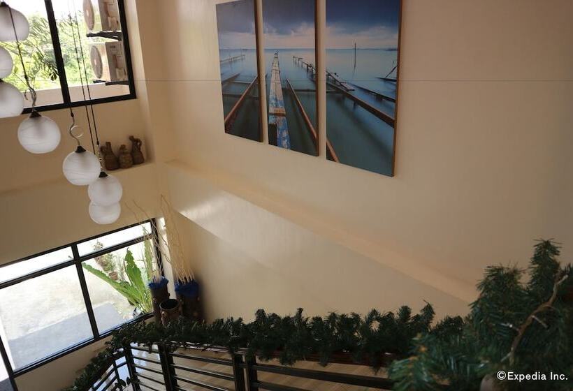 La Trinidad Pension House