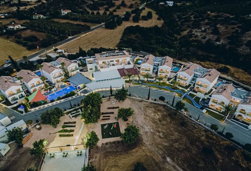 Latchi Escape Hotel & Suites