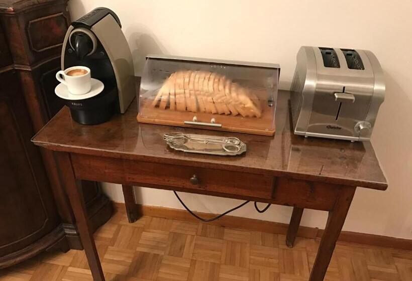 Le Due Corone Bed & Breakfast