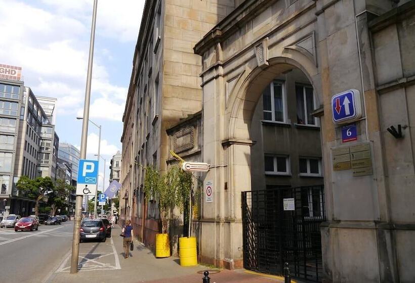 Lofthotel Przychodnia