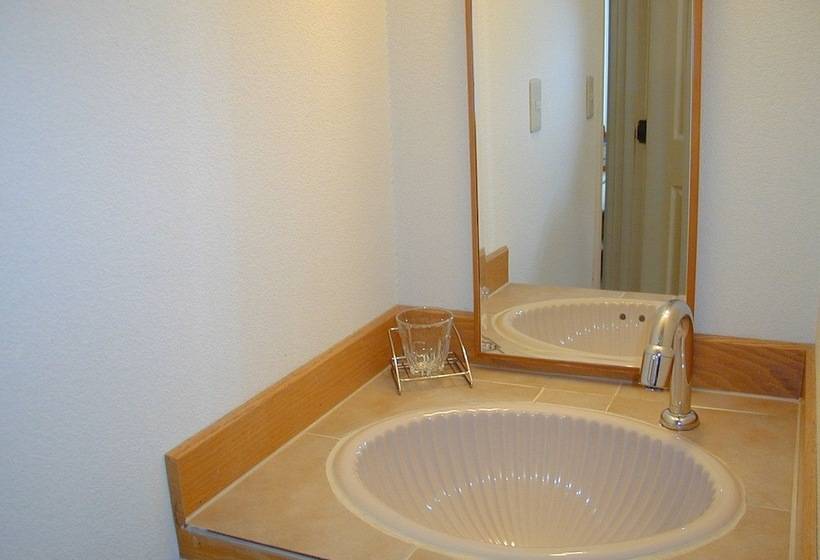 پانسیون Blue In Green