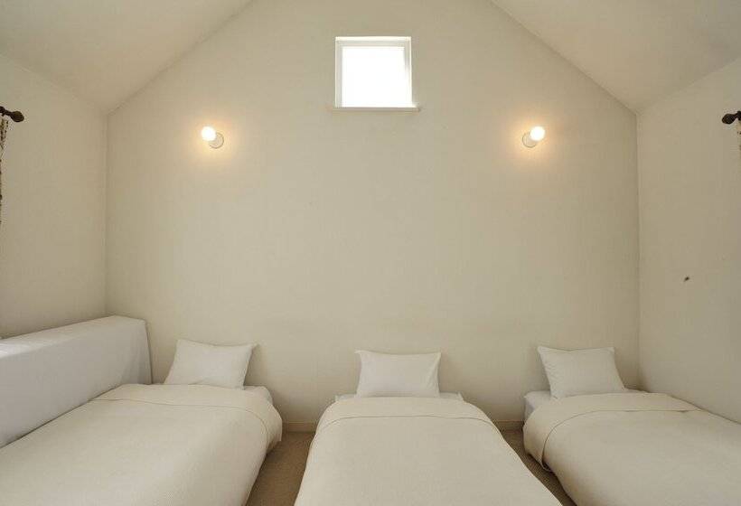 پانسیون Blue In Green