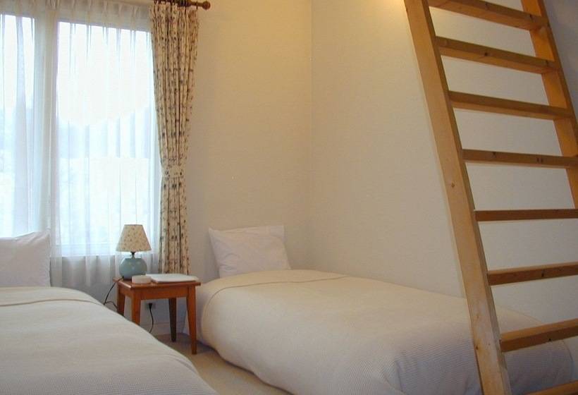 پانسیون Blue In Green