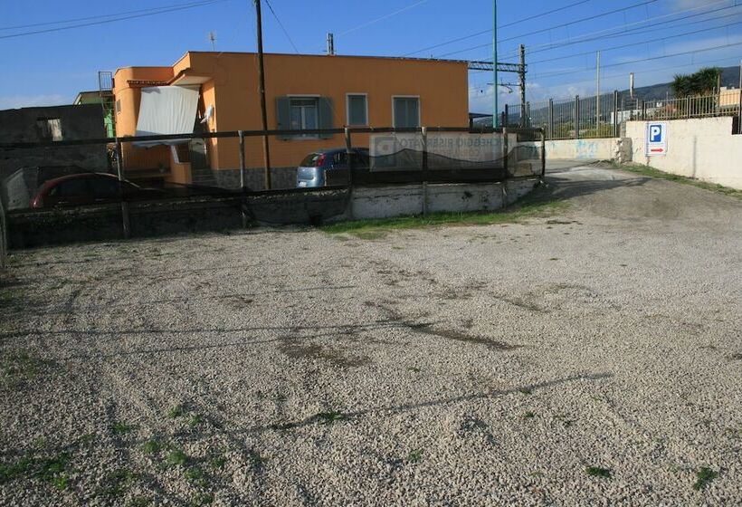 Пансион Coral Rooms