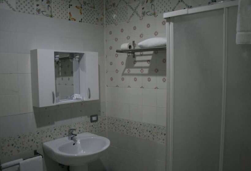 Пансион Coral Rooms