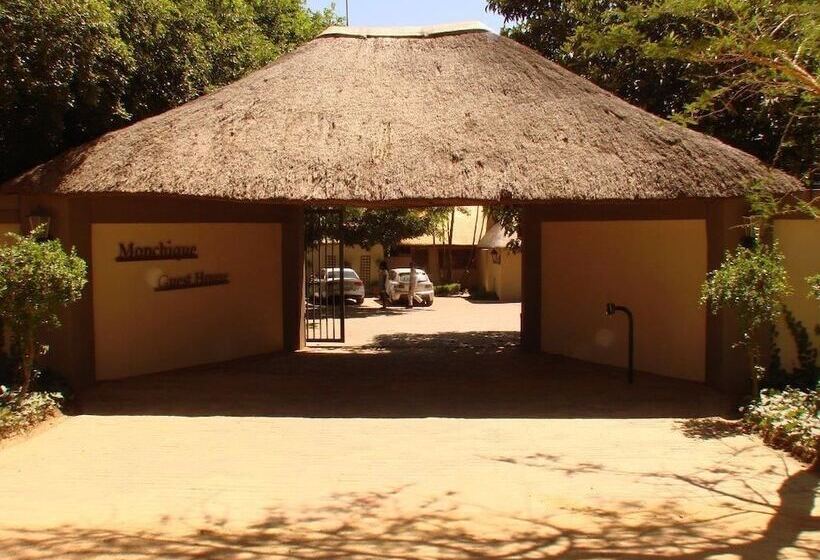 פנסיון Monchique Boutique Guest House