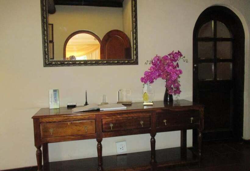 פנסיון Monchique Boutique Guest House