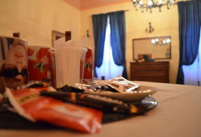 Пансион Residenza D Epoca Malatesta Iv