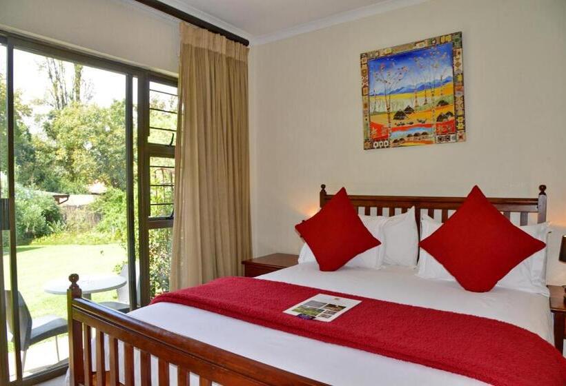 Пансион Sand River Guest House