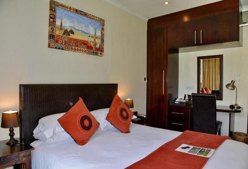 Пансион Sand River Guest House