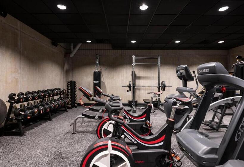 Quality Hotel The Box