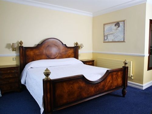 Reddans Of Bettystown Luxury Bed & Breakfast, Restaurant And Bar