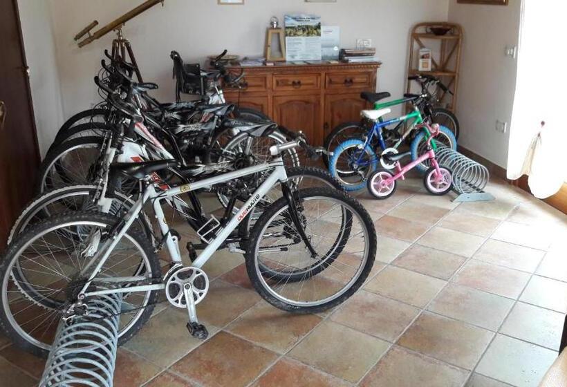 Valle Del Metauro Country House