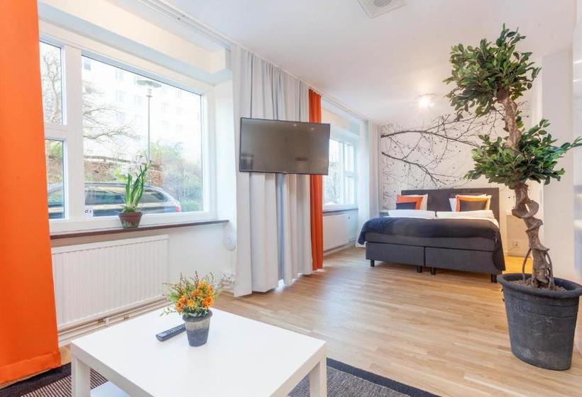 בית מלון כפרי Apartdirect Solna