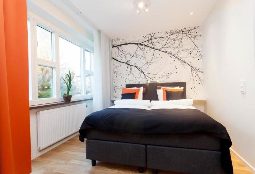 בית מלון כפרי Apartdirect Solna