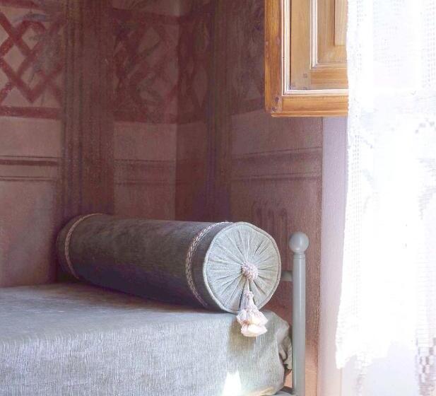 مبيت وإفطار Antica Casa Le Rondini