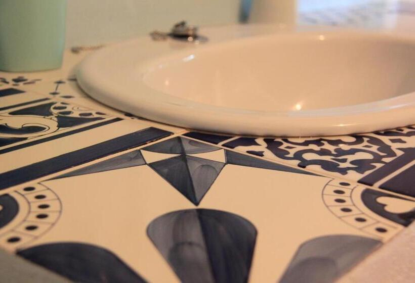 住宿加早餐  Antica Casa Le Rondini