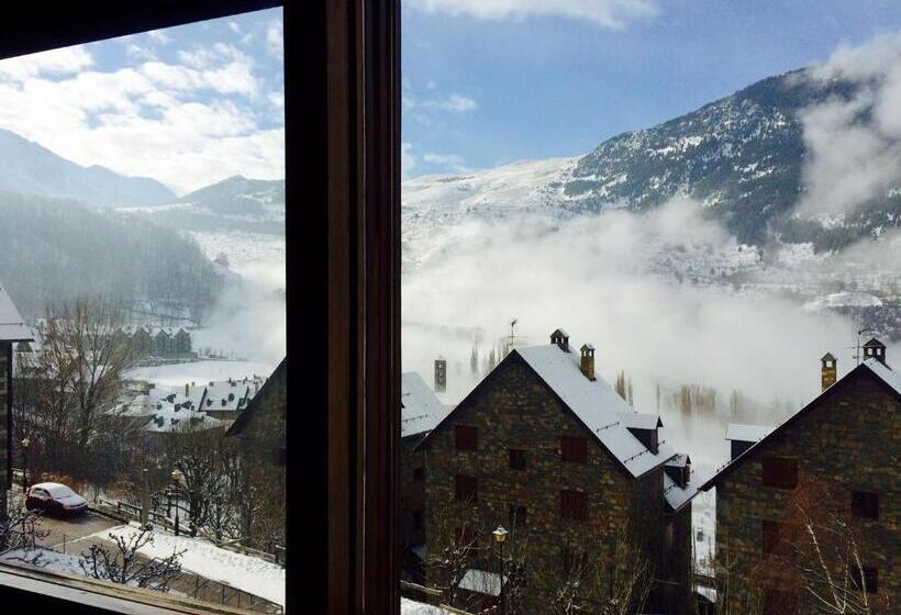 ベッドアンドブレックファースト El Xalet De Taüll Hotel Rural