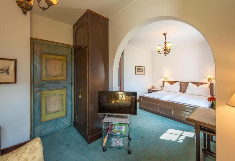 تختخواب و صبحانه Haus Oberhofer