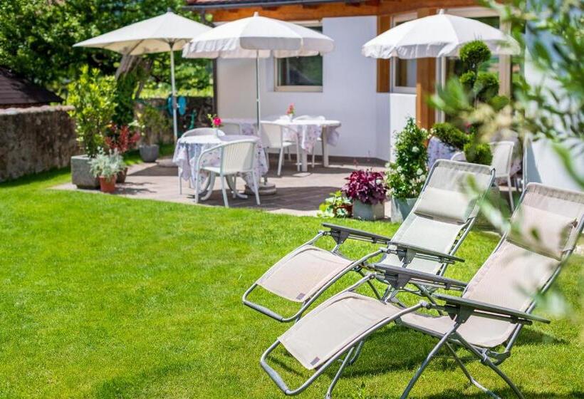 مبيت وإفطار Haus Oberhofer