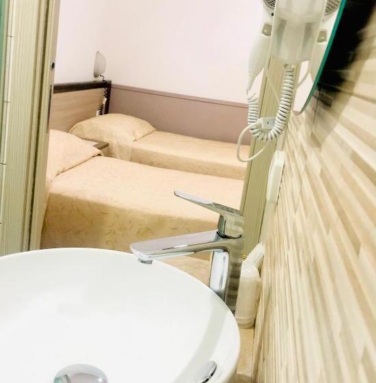 تختخواب و صبحانه La Primula