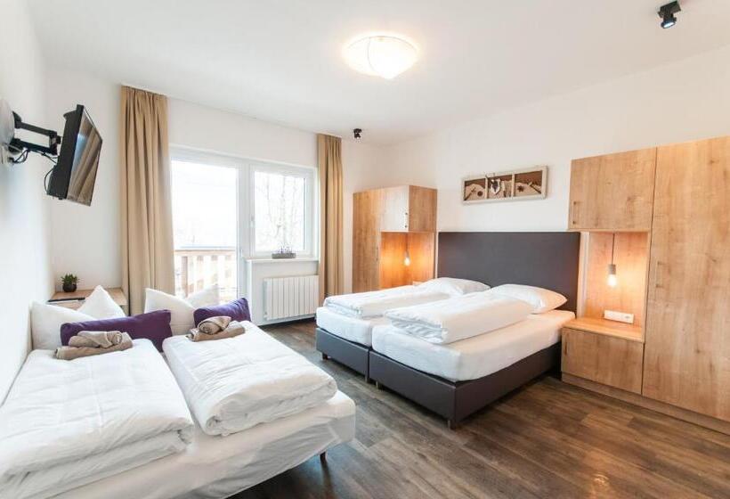 ベッドアンドブレックファースト Pension Max