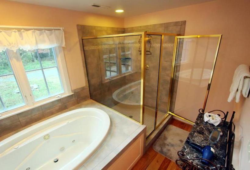 ベッドアンドブレックファースト The Inn At Sugar Hollow Farm