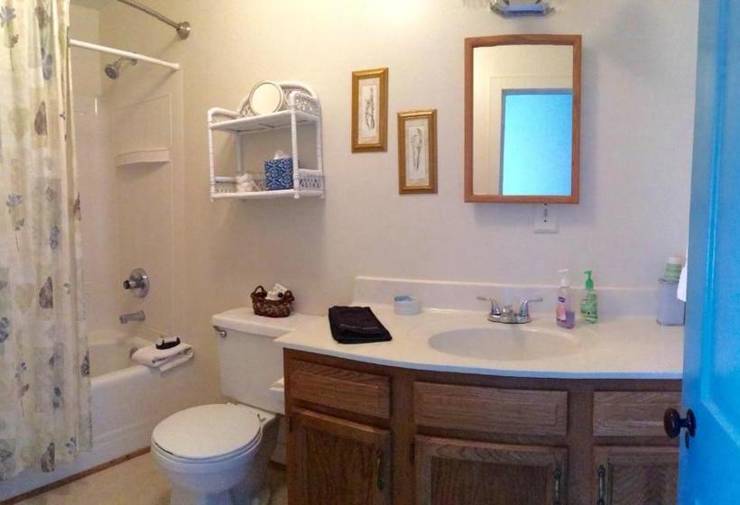 ベッドアンドブレックファースト The Inn At Sugar Hollow Farm