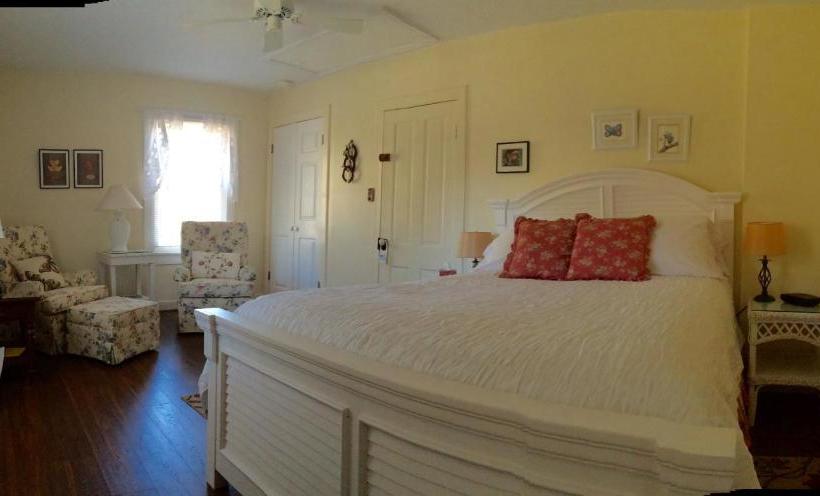 צימר The Inn At Sugar Hollow Farm