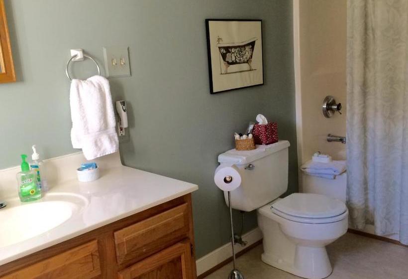 ベッドアンドブレックファースト The Inn At Sugar Hollow Farm