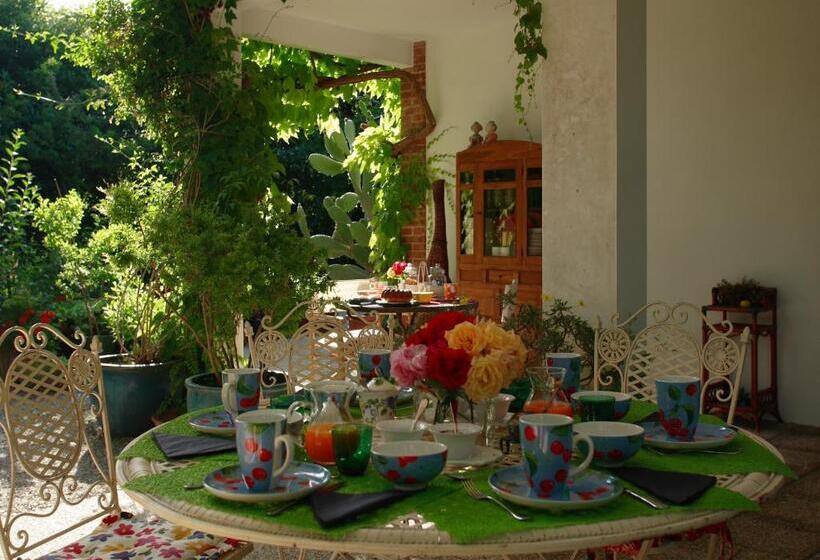 مبيت وإفطار Villa Mirella Beach