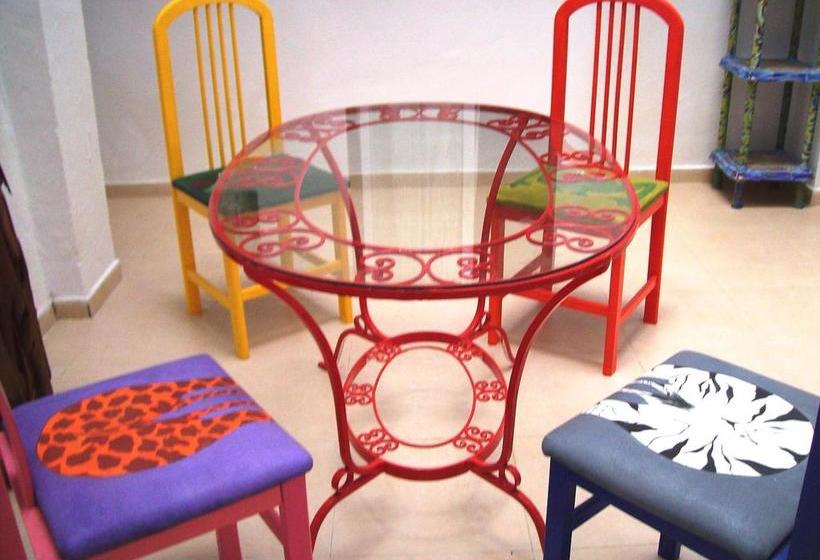 De Cadiz Cadi Hostel