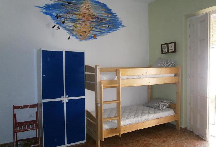 De Cadiz Cadi Hostel