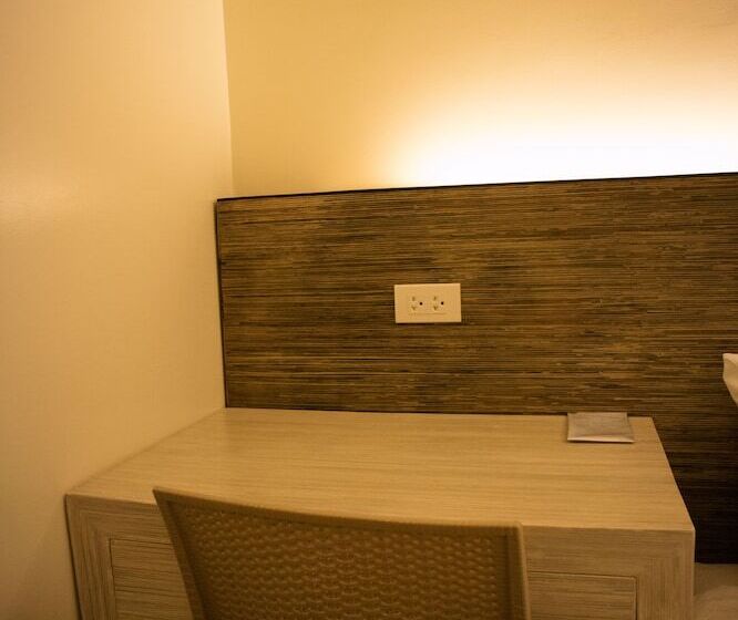 Destination Hotel South Forbes