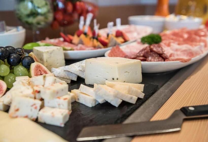 Отель Amelia Rooms