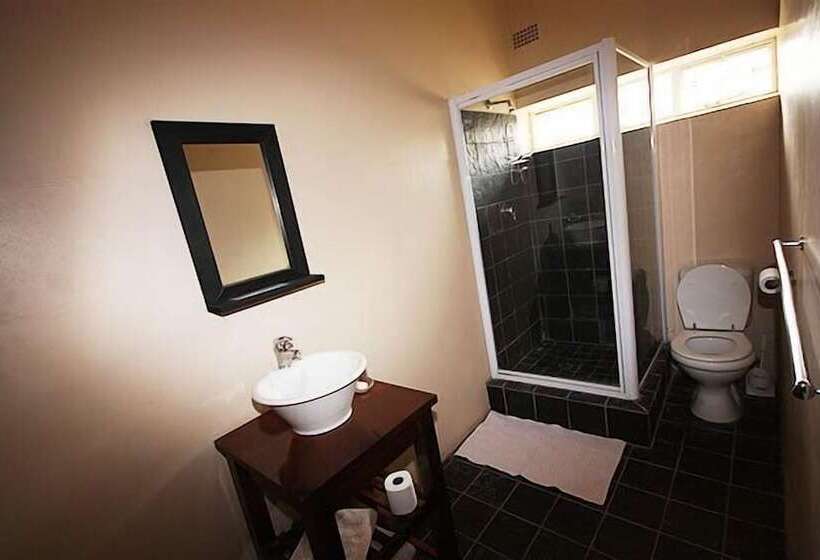 簡易ホテル Angora Lodge