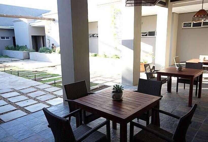 簡易ホテル Angora Lodge