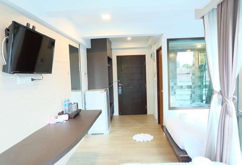 Отель A Plus Deluxe